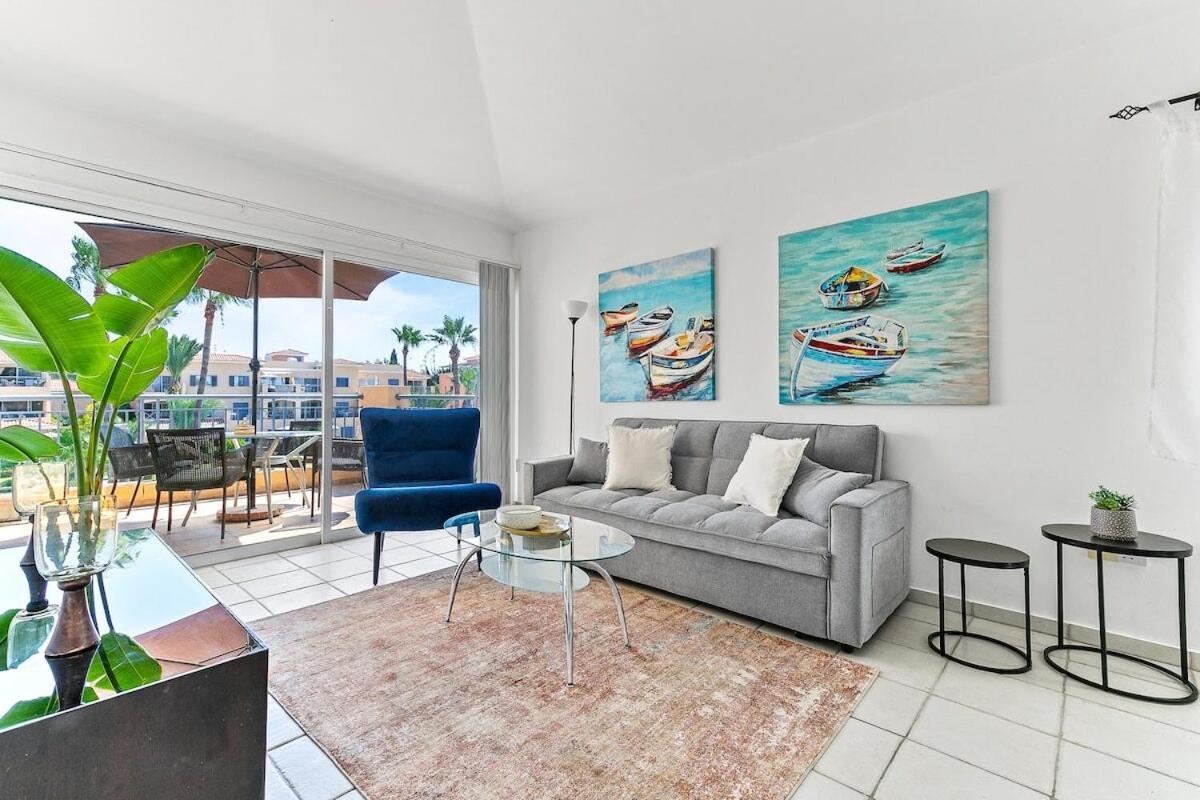 Limnaria Gardens Beautiful Apartment By Vichy Paphos Exterior photo