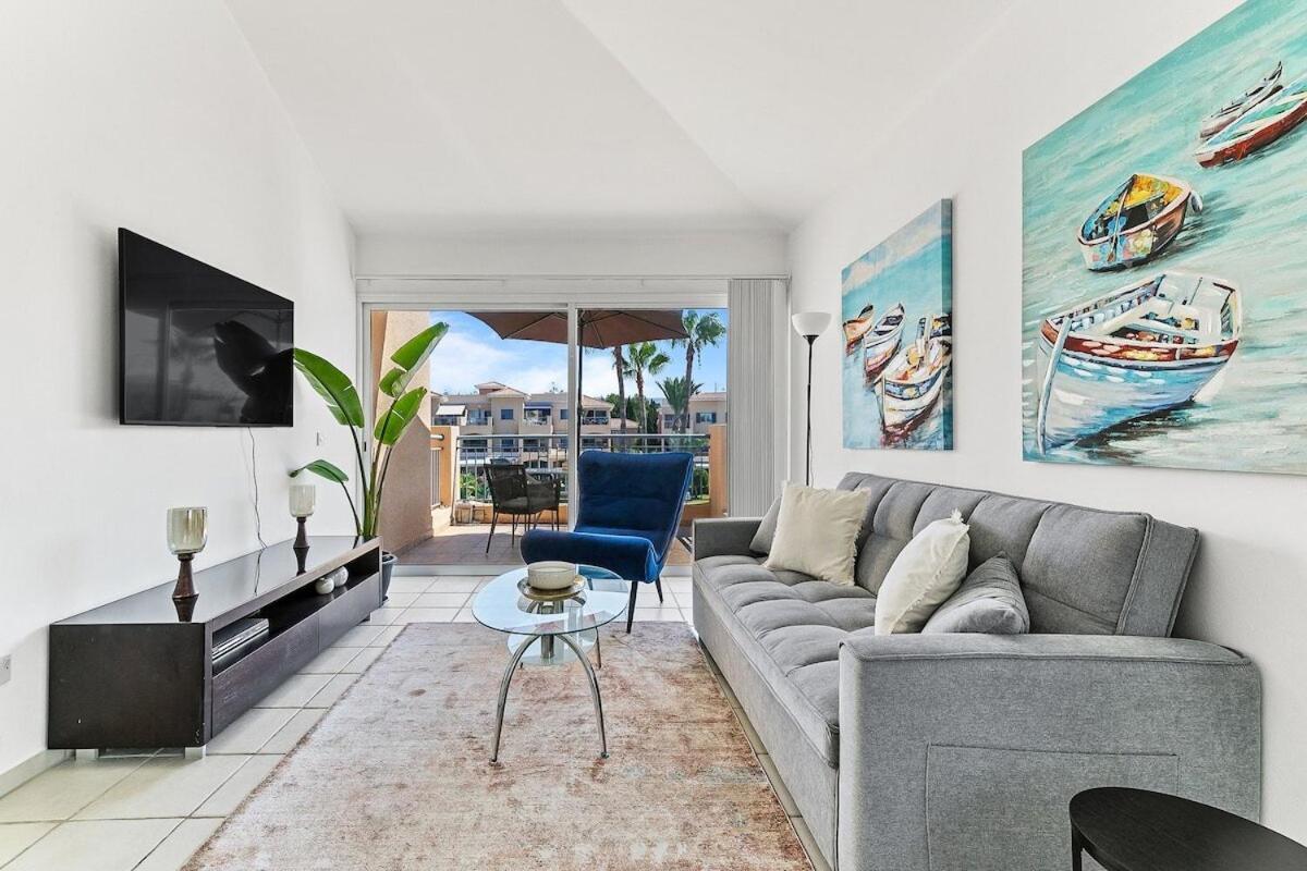 Limnaria Gardens Beautiful Apartment By Vichy Paphos Exterior photo